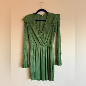 Elegant Green Pleated Dress